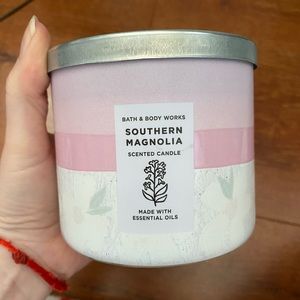 bath and body works candle southern magnolia